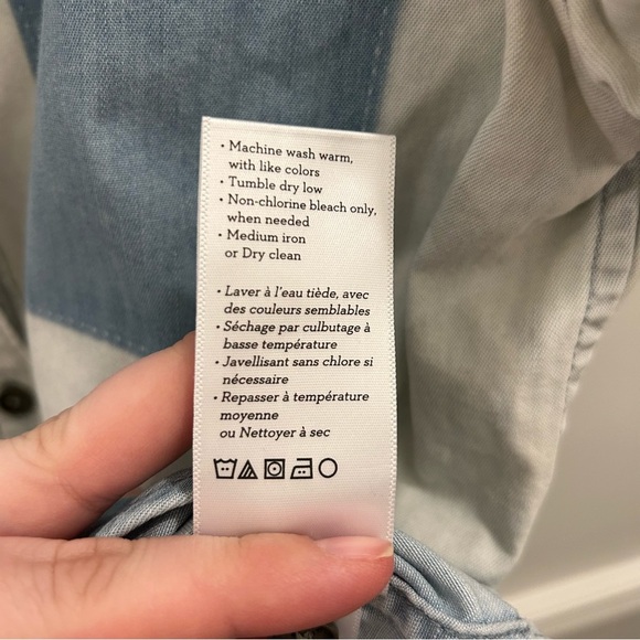 Paige Amelia Chambray Shirt Medium denim blue top button down - Picture 11 of 14